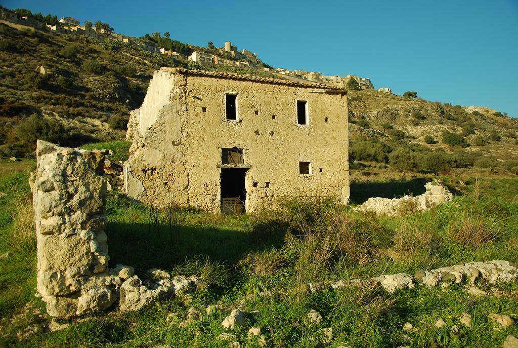 Experience Il Paesino Hotel Licodia Eubea Kültér fotó